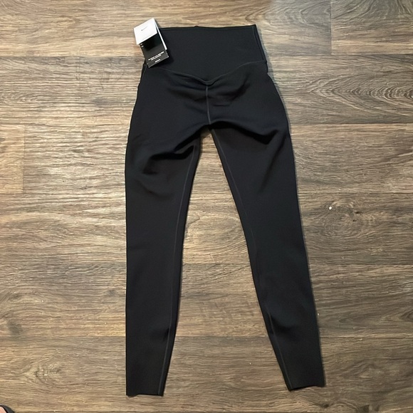 Nike One Black Firm Compression Leggings Women’s Size XS NWT - Picture 11 of 11